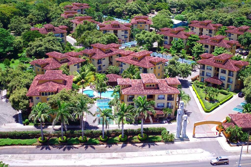 The Oaks Tamarindo Pool Front Condominiums Fast Wifi Luaran gambar